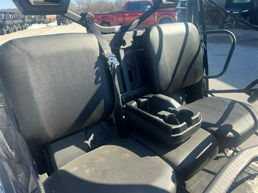 2025 Can-Am Defender DPS HD9