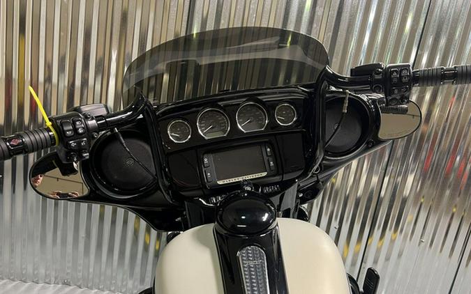 2018 Harley-Davidson FLHXS - Street Glide Special FLHXS