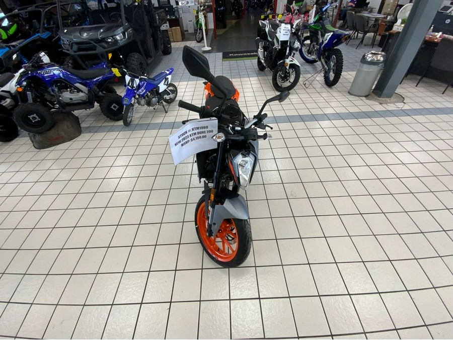 2023 KTM Duke 200