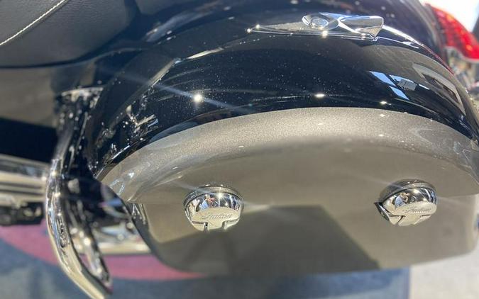 2024 Indian Motorcycle® Springfield® Black Metallic/Titanium Metallic