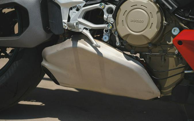 2025 Ducati Streetfighter V4 Ducati Red