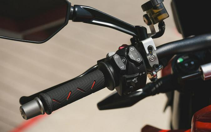 2025 Ducati Streetfighter V4 Ducati Red