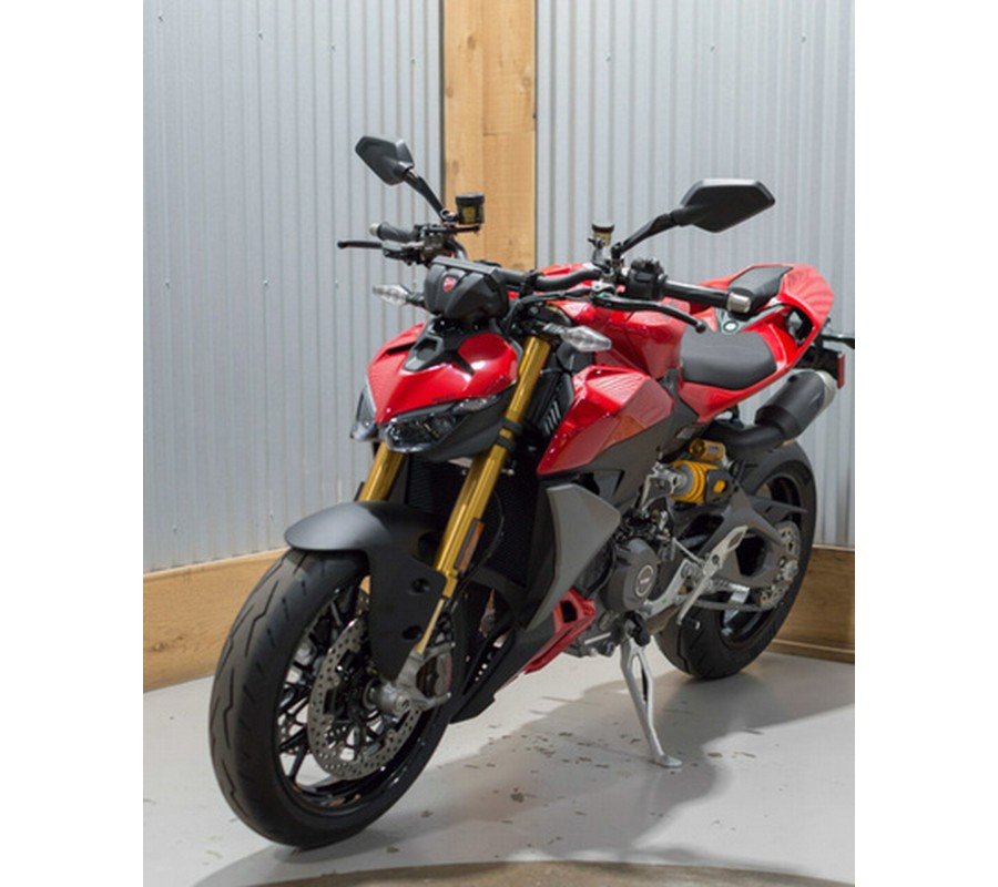 2026 Ducati Streetfighter V2 S 896