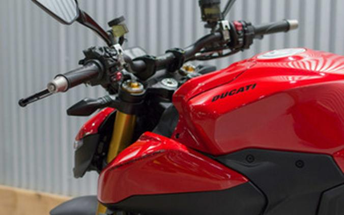 2026 Ducati Streetfighter V2 S 896