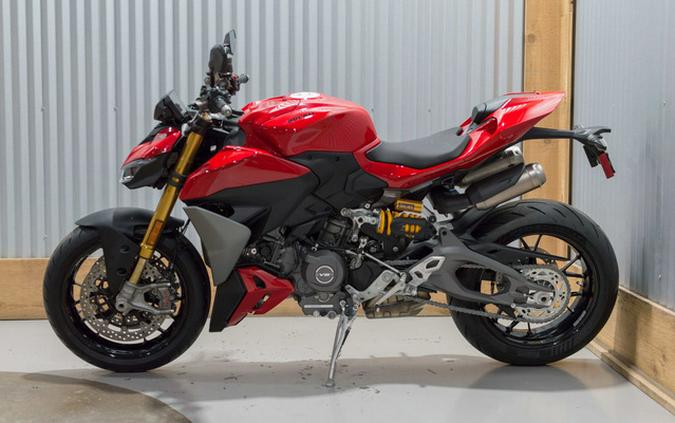 2026 Ducati Streetfighter V2 S 896