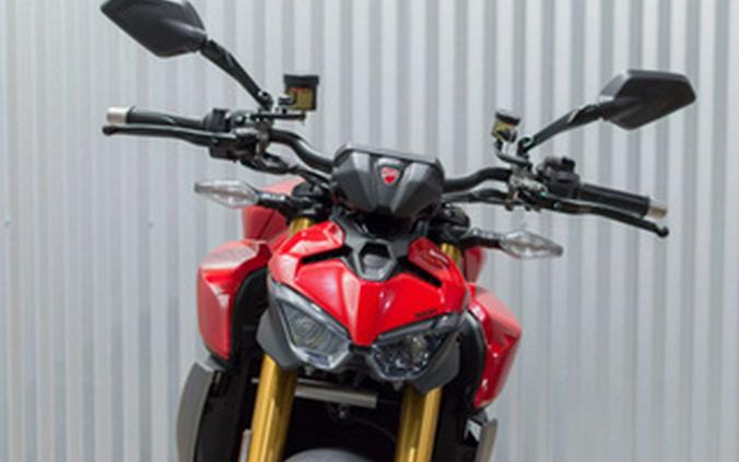2026 Ducati Streetfighter V2 S 896