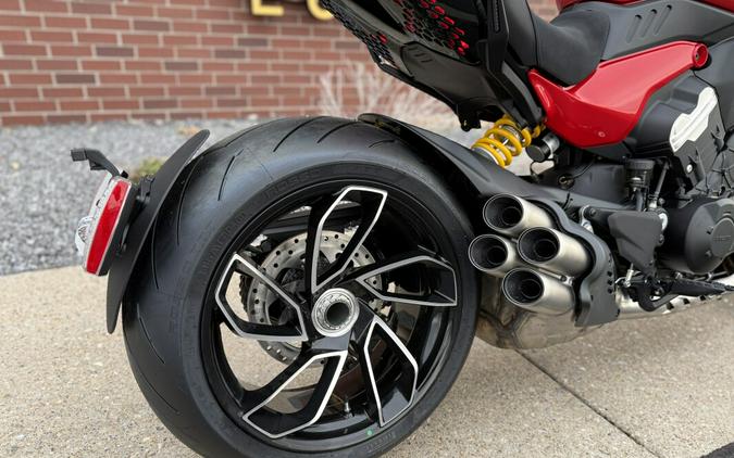 2025 Ducati Diavel V4