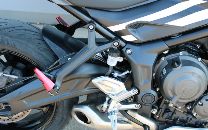 2025 Triumph Trident 660