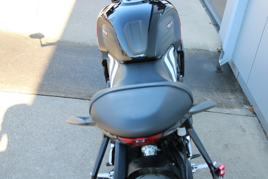 2025 Triumph Trident 660