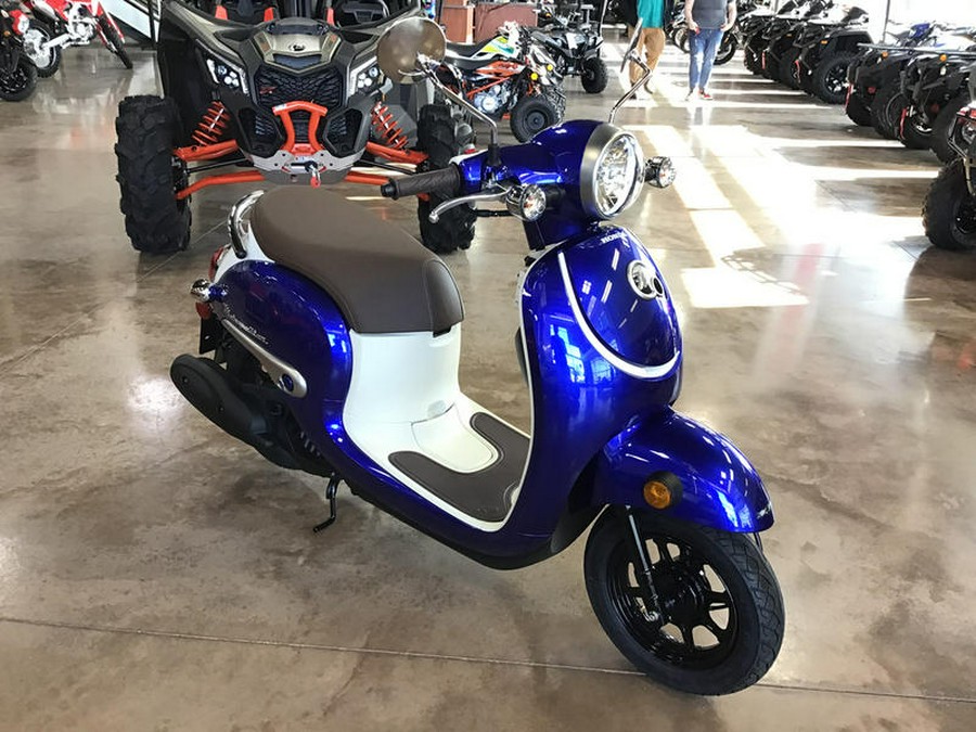 2024 Honda® Metropolitan