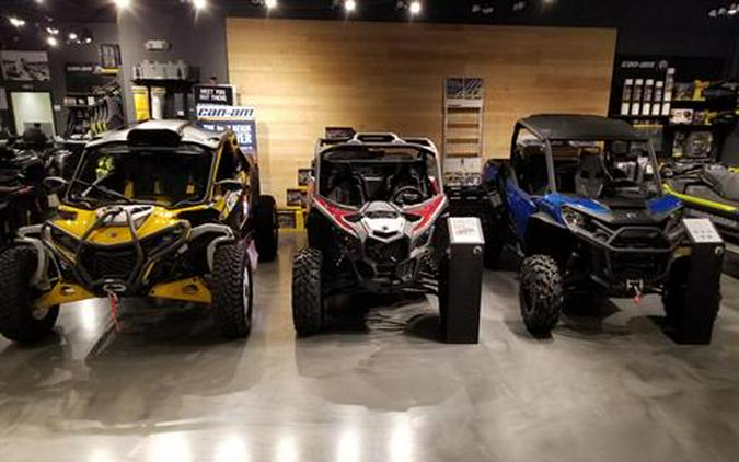 2024 Can-Am Maverick R X RS