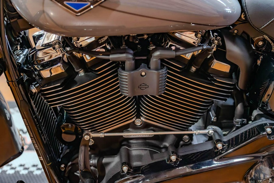 2026 Harley-Davidson Heritage Classic Cruiser FLHC
