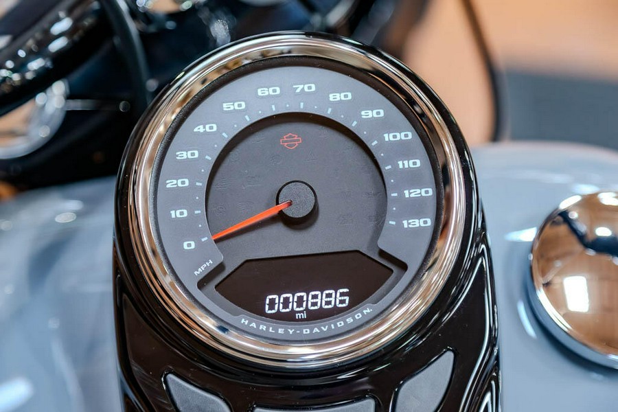 2026 Harley-Davidson Heritage Classic Cruiser FLHC