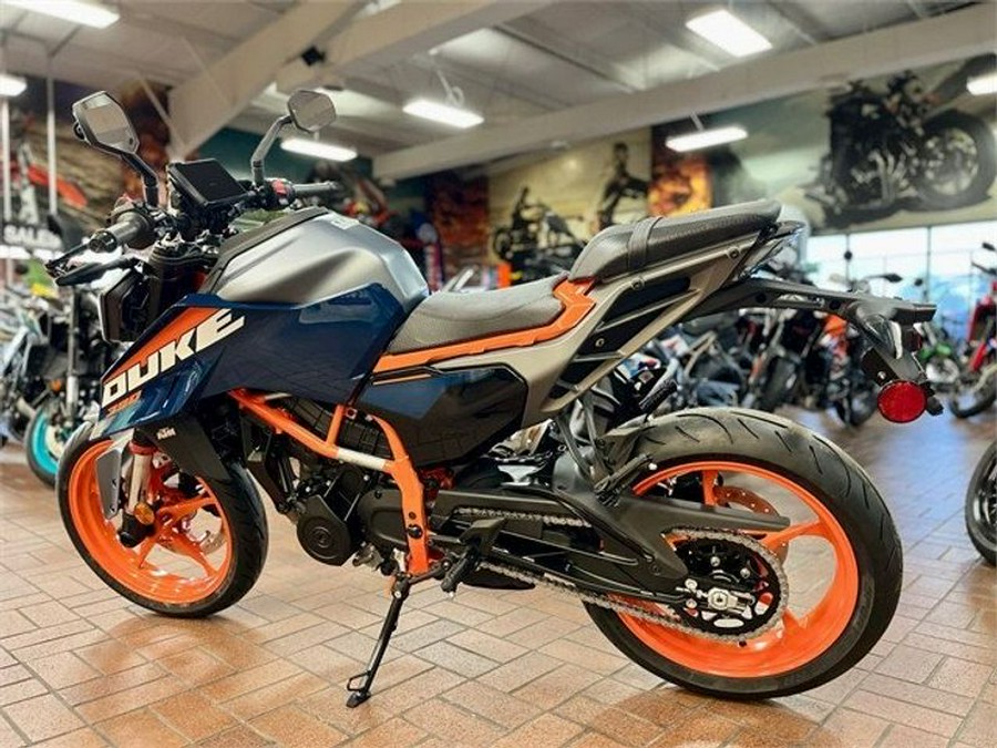 New 2024 KTM 390 DUKE