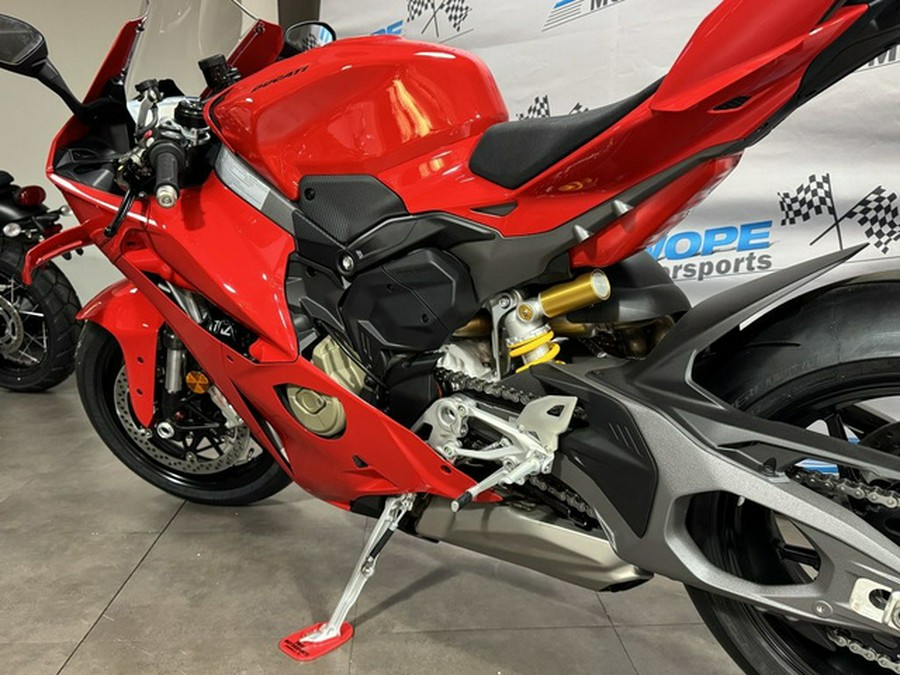 2025 Ducati Panigale V4 S V4