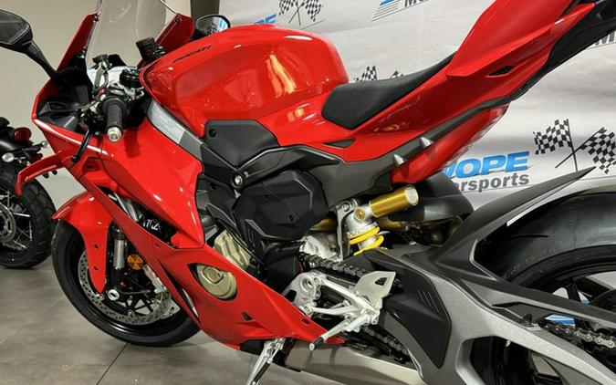2025 Ducati Panigale V4 S V4