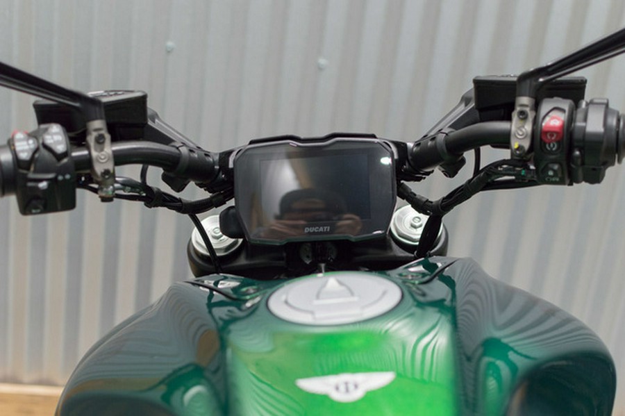 2025 Ducati Diavel For Bentley