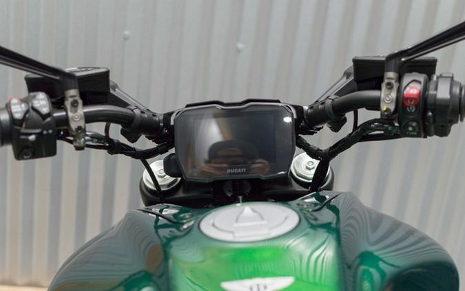 2025 Ducati Diavel For Bentley