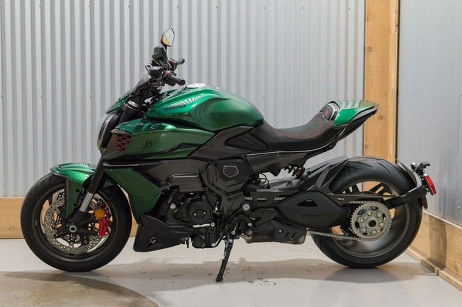2025 Ducati Diavel For Bentley