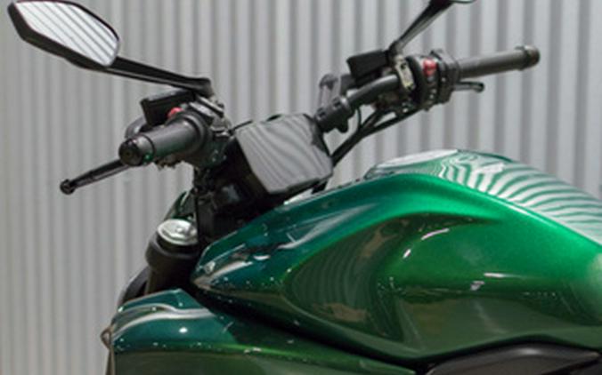 2025 Ducati Diavel For Bentley