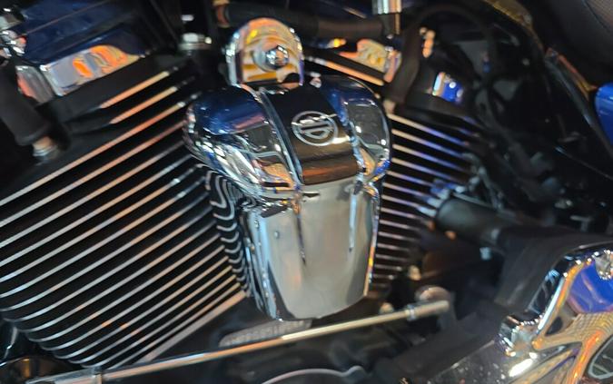 FLTRT 2025 Road Glide® 3
