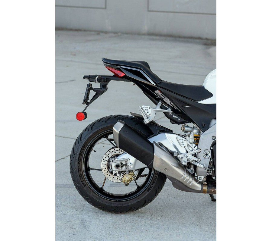 2015 Aprilia Tuono V4 R APRC
