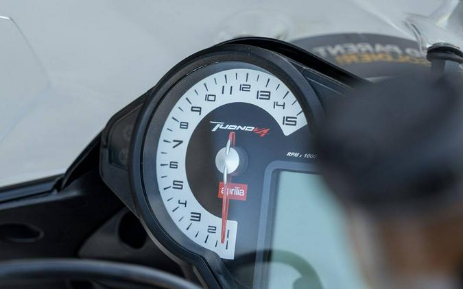 2015 Aprilia Tuono V4 R APRC