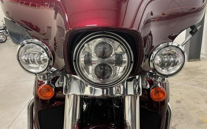 2015 Harley-Davidson® FLHTCU - Electra Glide® Ultra Classic®