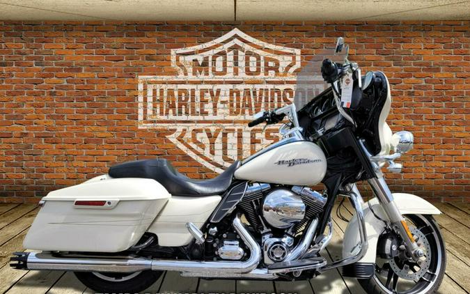 2015 Harley-Davidson Street Glide Special