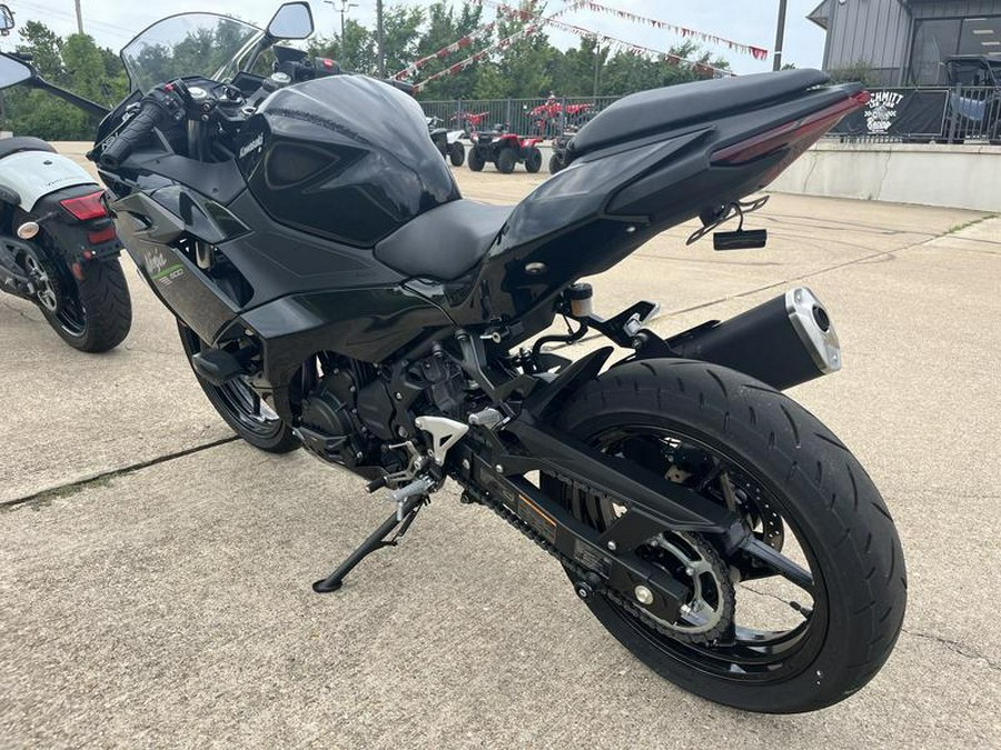 2024 Kawasaki EX500GRFAL