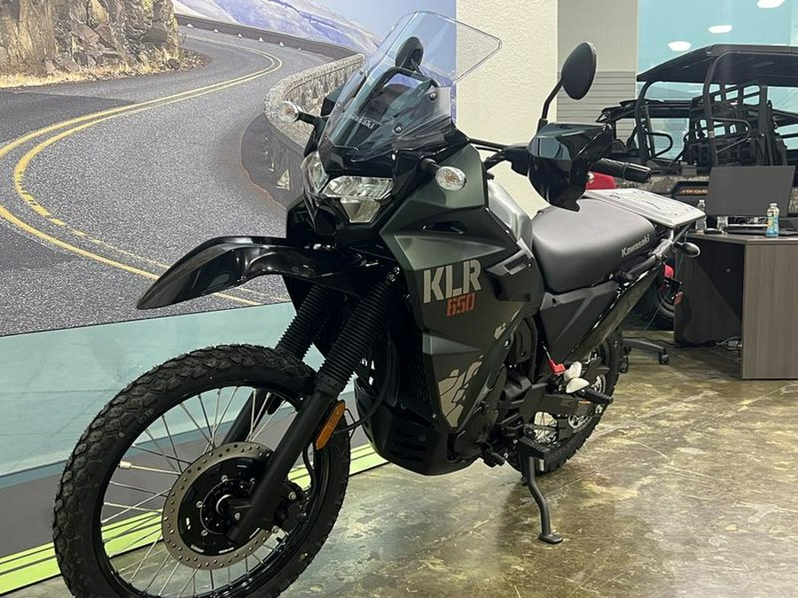 2025 Kawasaki KLR®650 Metallic Matte Old School Green