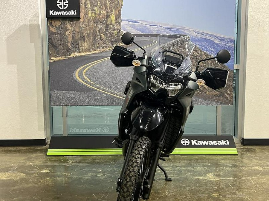 2025 Kawasaki KLR®650 Metallic Matte Old School Green