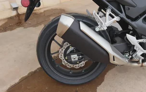 2025 HONDA CB750 HORNET