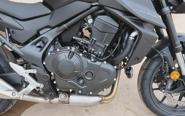 2025 HONDA CB750 HORNET