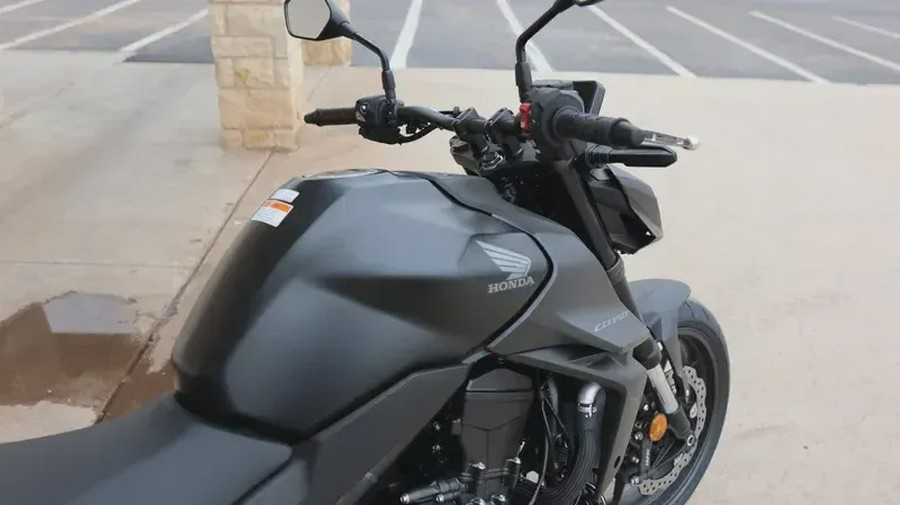 New 2025 HONDA CB750 HORNET