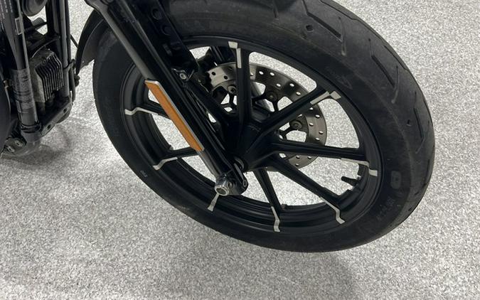 2016 Harley-Davidson XL883N - Sportster Iron 883