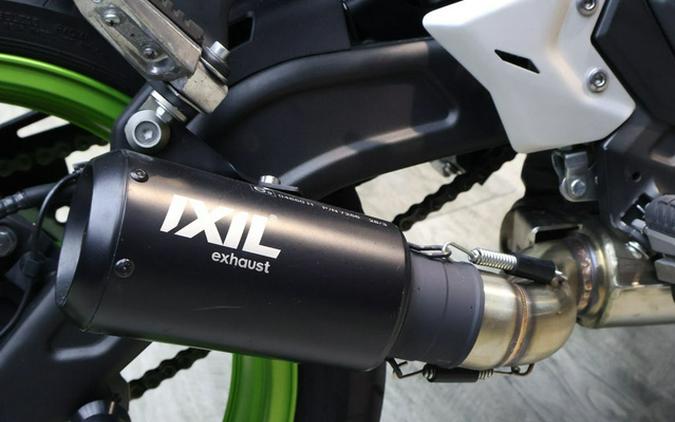 2021 Kawasaki Z650 ABS Pearl Blizzard White/Metallic Spark Black