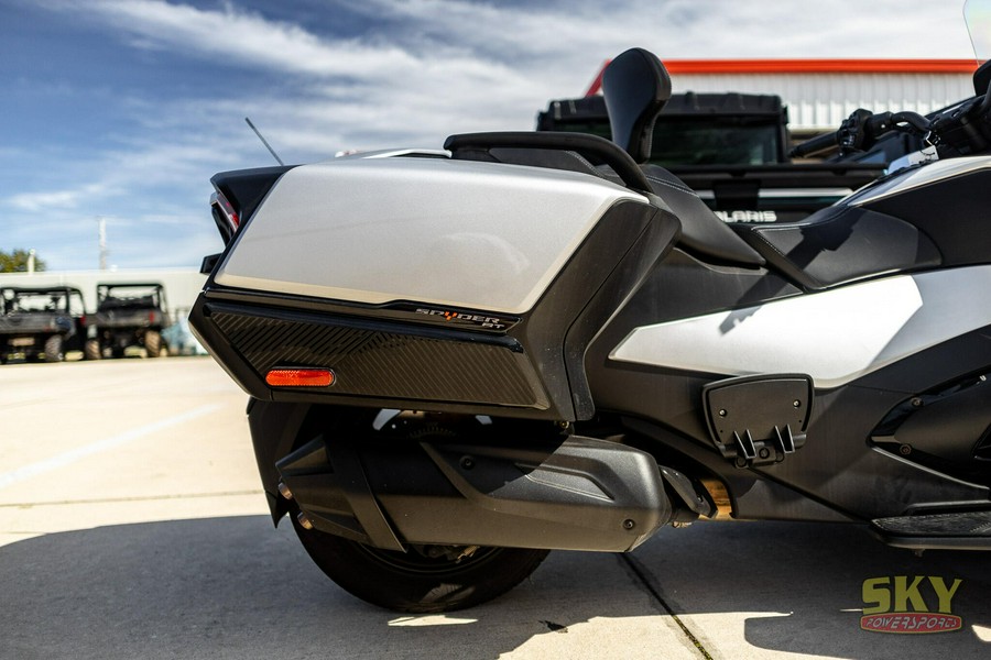 2023 Can-Am Spyder RT Base