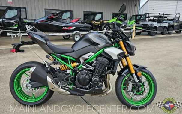 2026 Kawasaki Z900 SE ABS