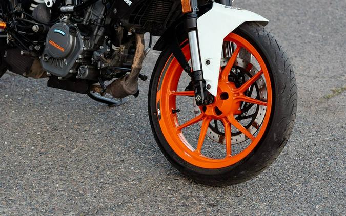 2021 KTM 200 Duke