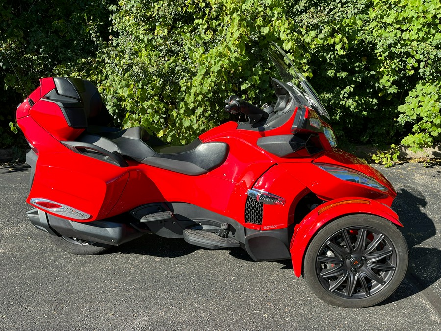 2013 Can-Am Spyder® RT-S SE5