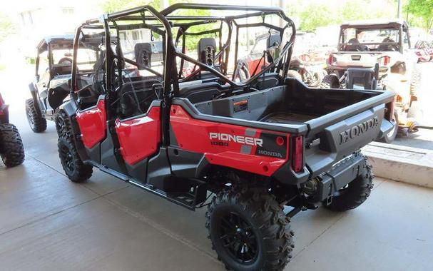 2023 Honda® Pioneer 1000-6 Deluxe Crew