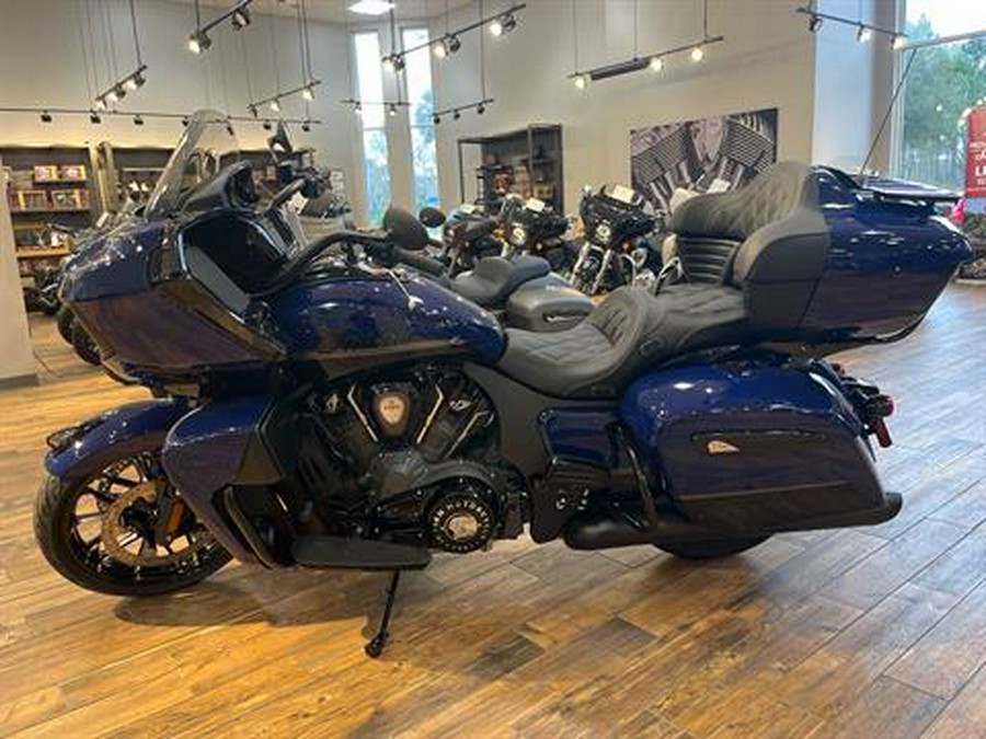 2024 Indian Motorcycle Pursuit® Dark Horse® with PowerBand Audio Package