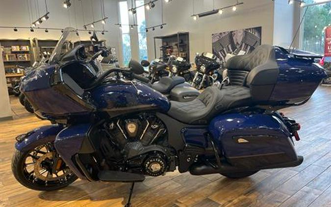 2024 Indian Motorcycle Pursuit® Dark Horse® with PowerBand Audio Package