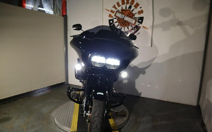 2022 Harley-Davidson Road Glide ST Vivid Black