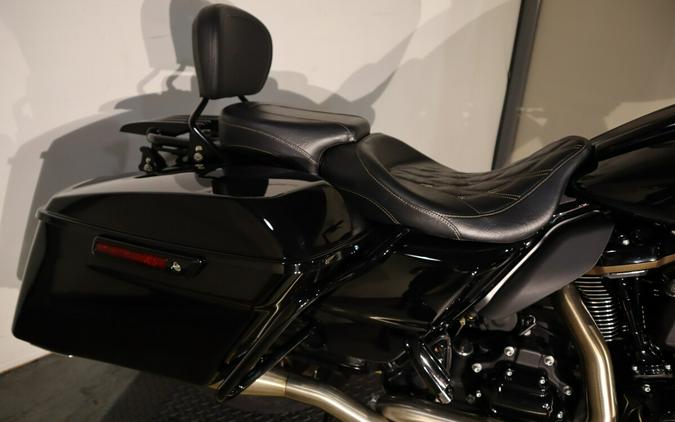 2022 Harley-Davidson Road Glide ST Vivid Black