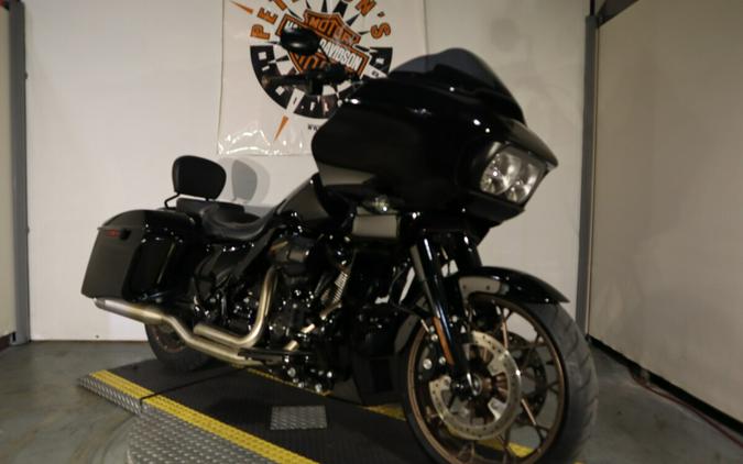 2022 Harley-Davidson Road Glide ST Vivid Black