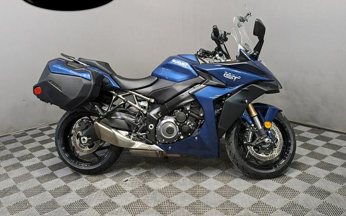 2022 Suzuki GSX-S1000GT Plus