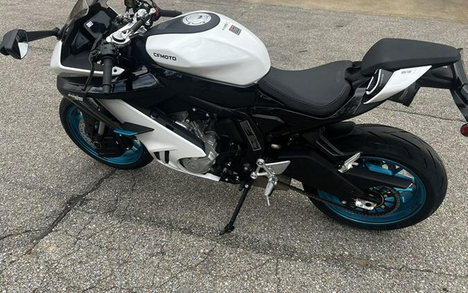 2025 CFMOTO 675SS