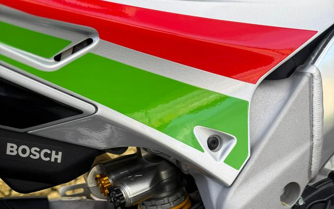 2018 Aprilia RSV4 RF LE